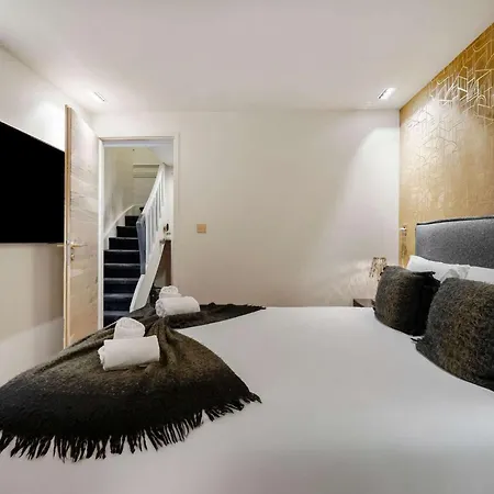 Luxurious With Ski-in And Out Access In Centre Apartamento Val Thorens